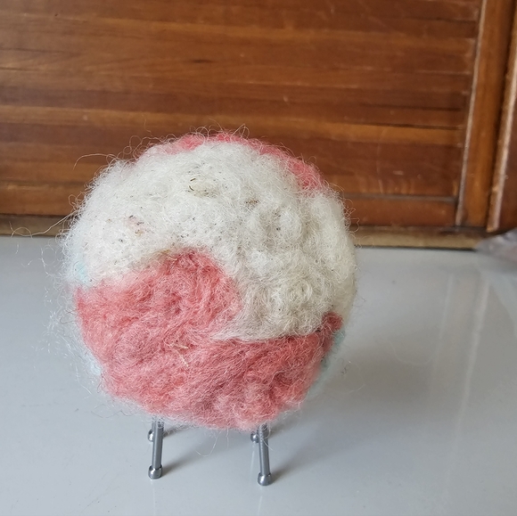 Handmade Pink White And Blue Shetland Wool Sheep Figurine New - Picture 2 of 2